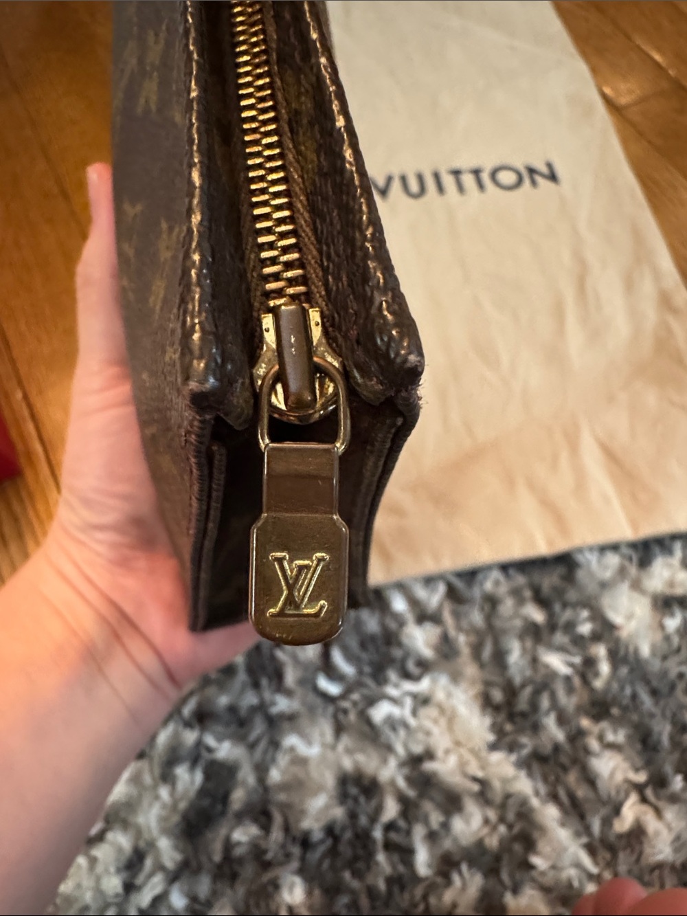 ✨Louis Vuitton Brown Monogram Toiletry Pouch ✨ - Picture 8 of 11